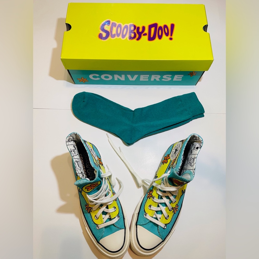Scooby rare converse size 7 men or 9 women